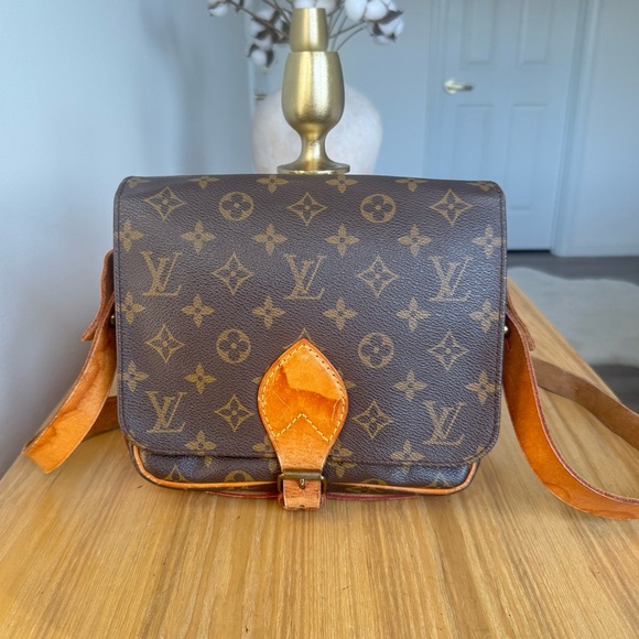 ✅AUTHENTIC✅LOUIS VUITTON CARTOUCHIERE PM - Picture 1 of 14